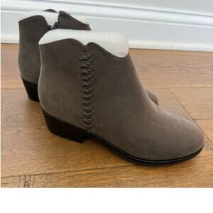 Mia Jaice Heeled Ankle Lasso Bootie Leather Gray Brown Women's Sz 6 NWOB
